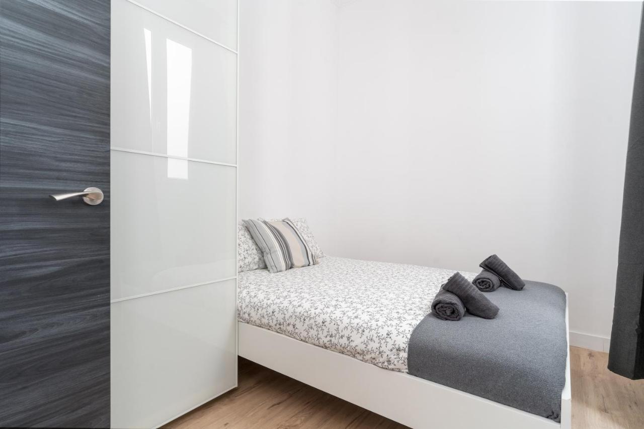 5br - 3bh Luxury In The City Center Apartment Barcelona