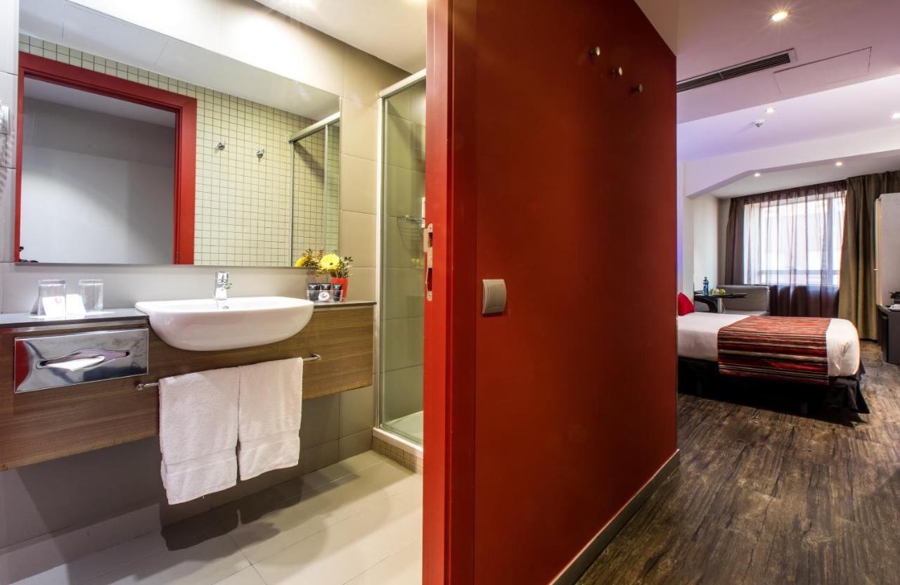 Leonardo Boutique Sagrada Familia 3*