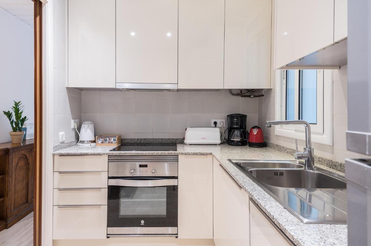 Spacious 3 Bed In The Heart Of Sant Antoni *