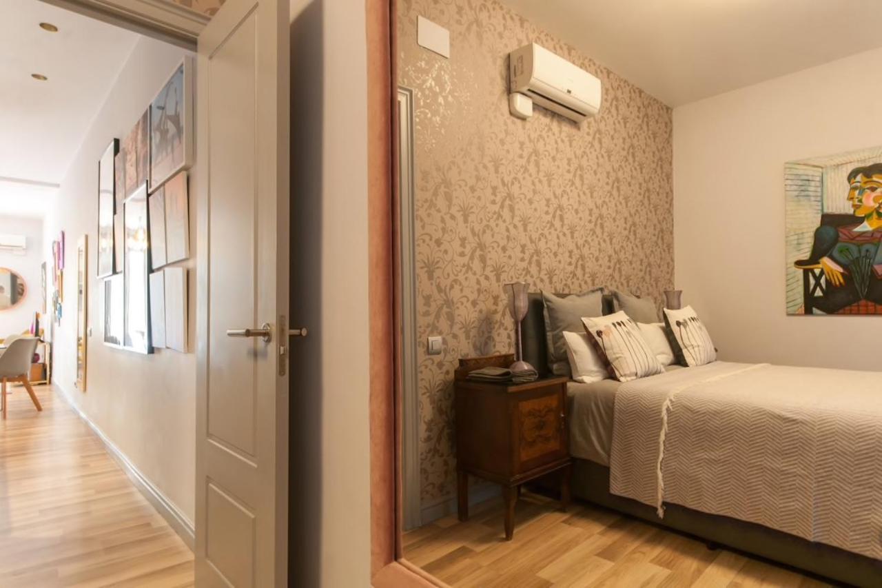 Inbarcelonasuites Apartment