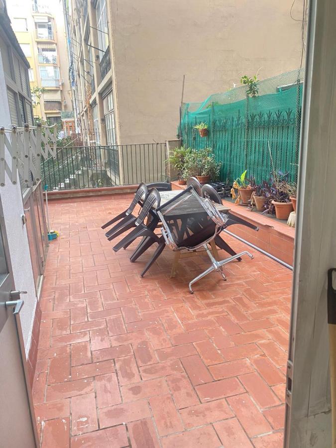 Piso Y Patio Apartamento
