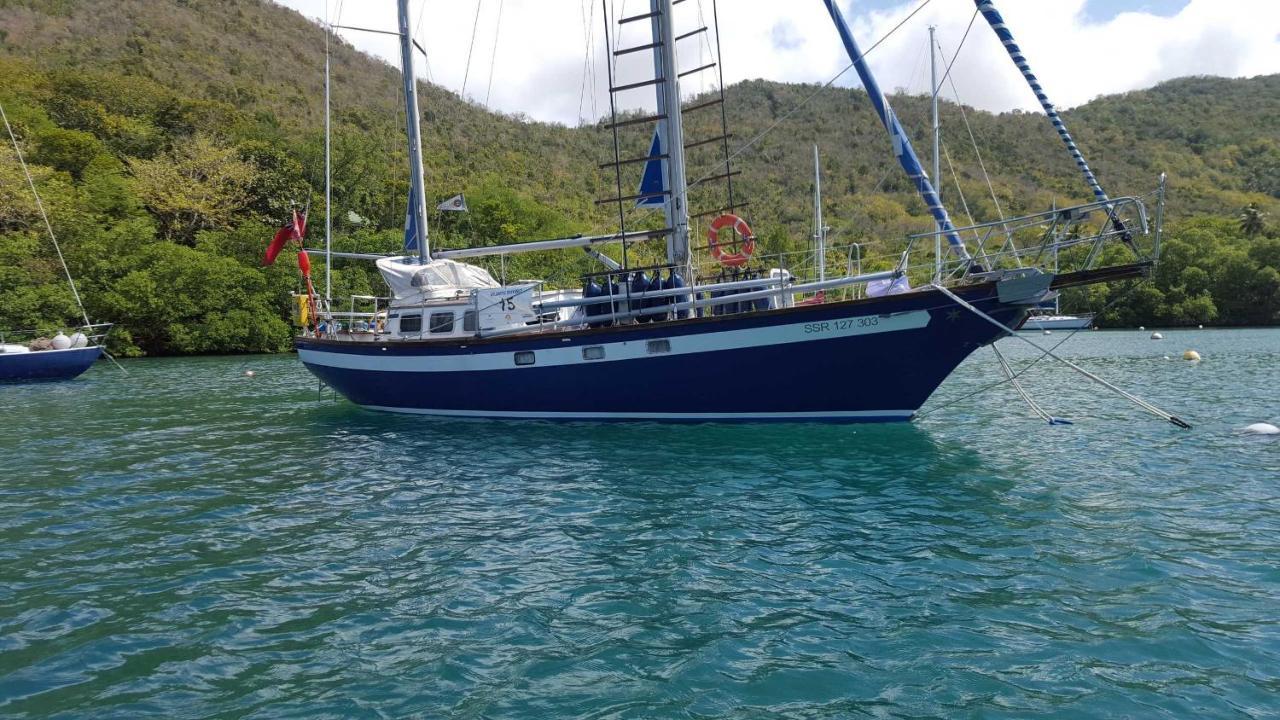 On A Beautiful Ocean Going Classic Schooner! * Barcelone