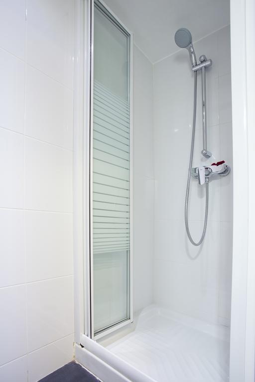 Triple With Private Bathroom In Gothic Barcelona
