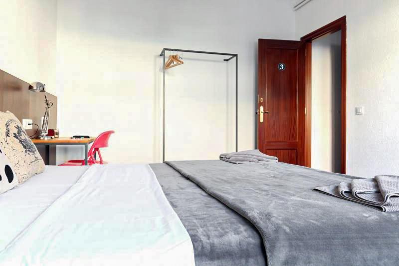 Apartment Traveller House 8 Bedroom Barcelona