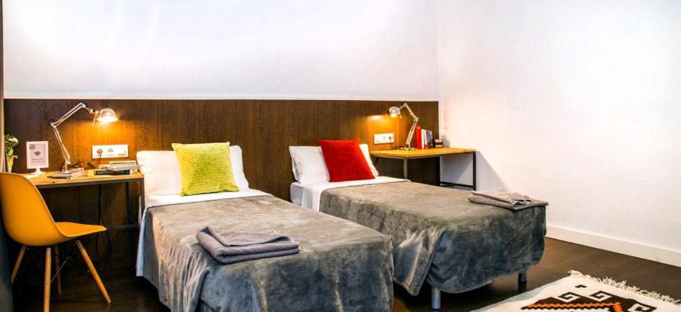 Traveller House 8 Bedroom Apartment *