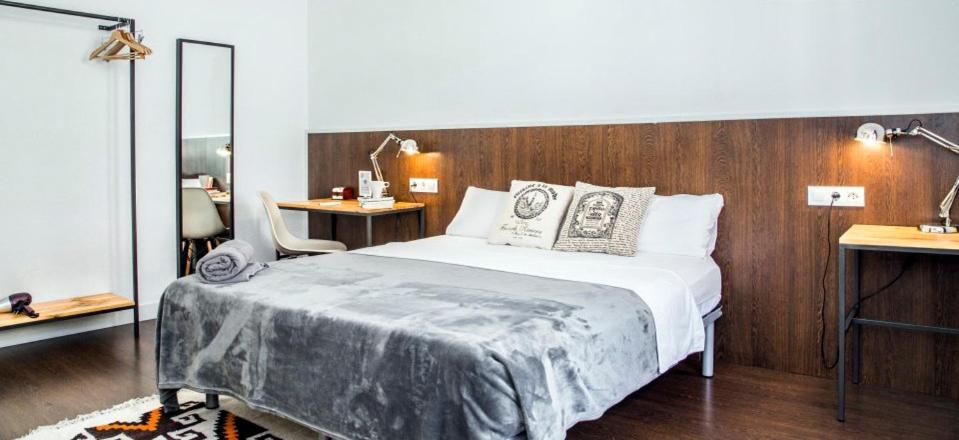 Traveller House 8 Bedroom Apartment