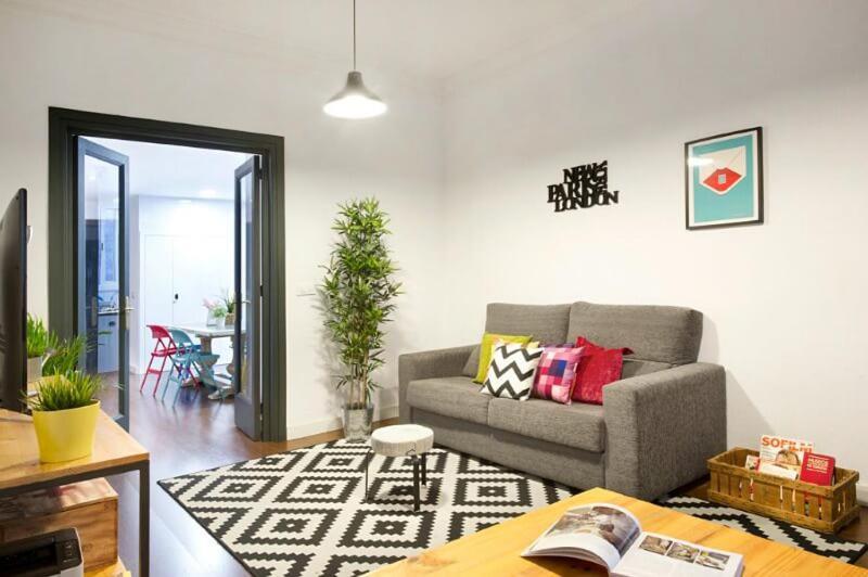 Traveller House 8 Bedroom * Barcelona