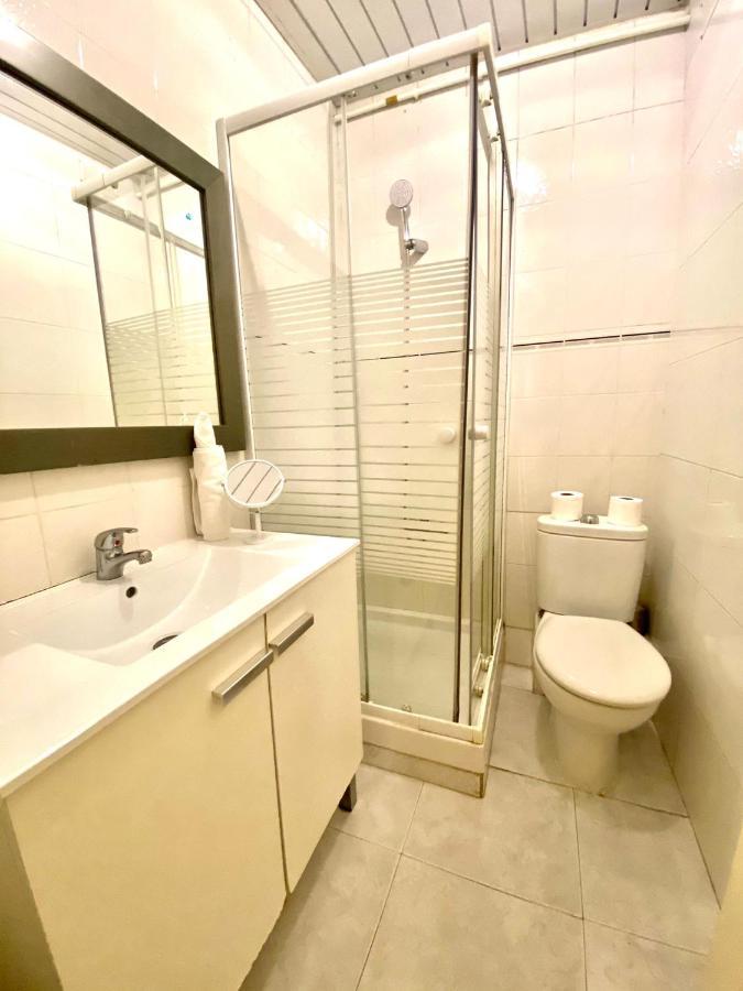 Alani Montjuic Hostel