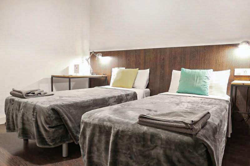 Apartment Traveller House 8 Bedroom Barcelona