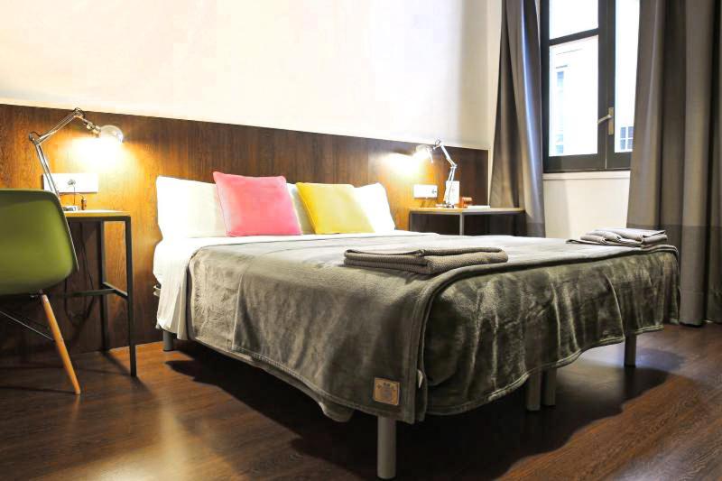 Apartment Traveller House 8 Bedroom Barcelona