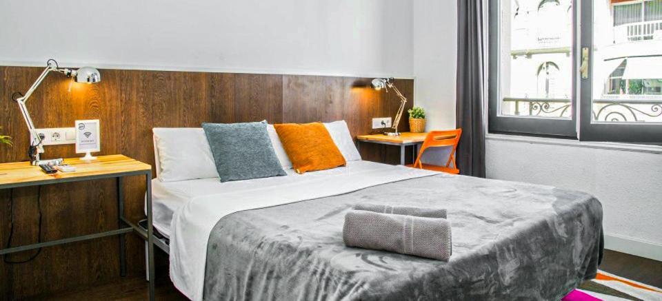 Apartment Traveller House 8 Bedroom Barcelona