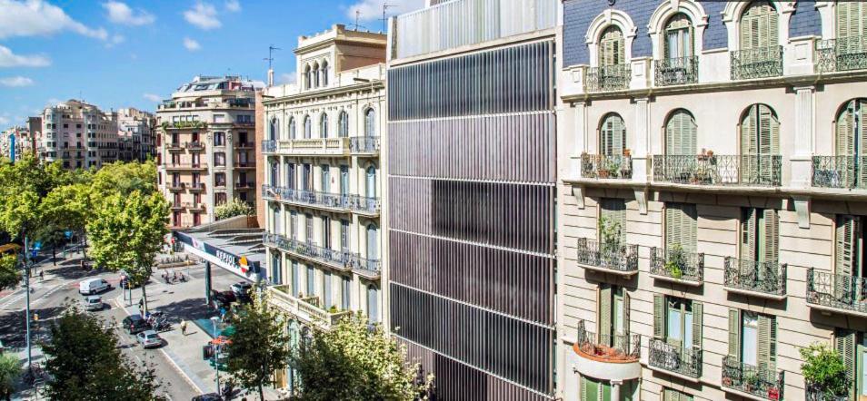 Traveller House 8 Bedroom Apartment Barcelona