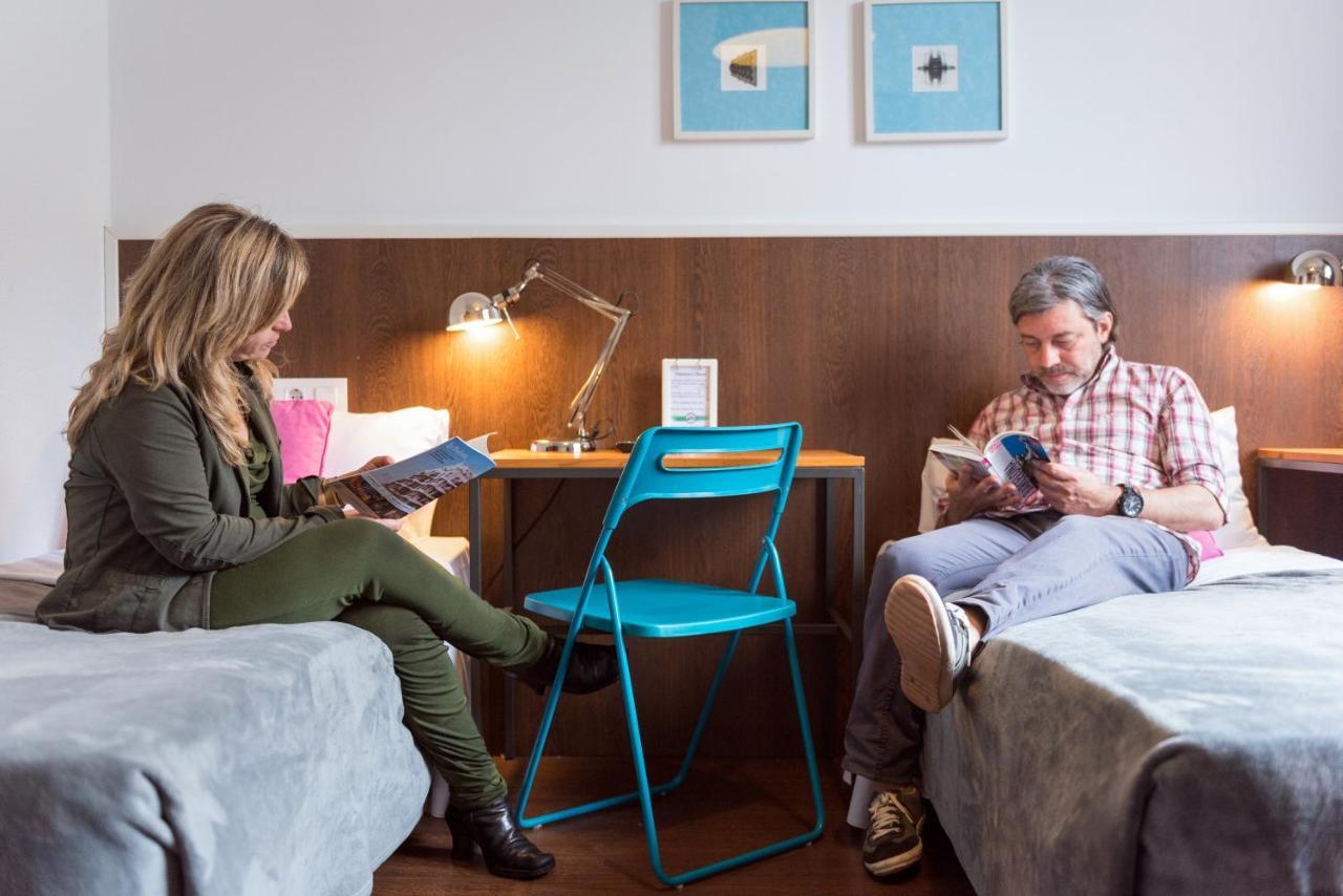 Traveller House 8 Bedroom Apartment Barcelona