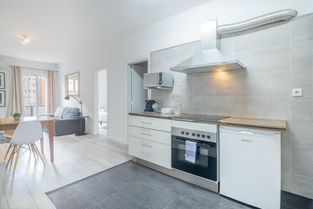 The White Flats Les Corts Apartment *