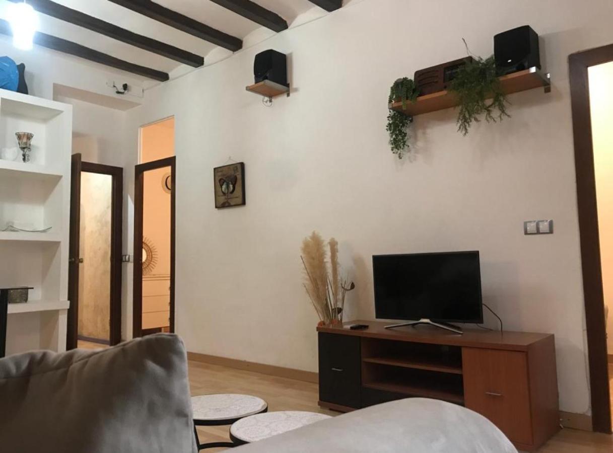 Apartment Rustic 2 Bedroom Poble Sec *