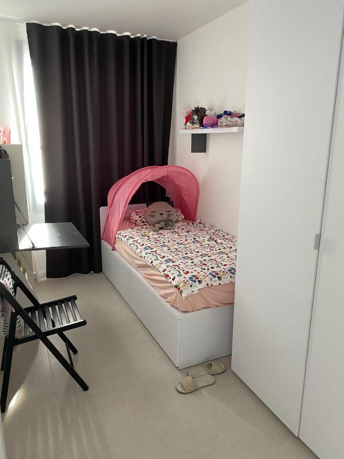 Kobe Place Apartment *