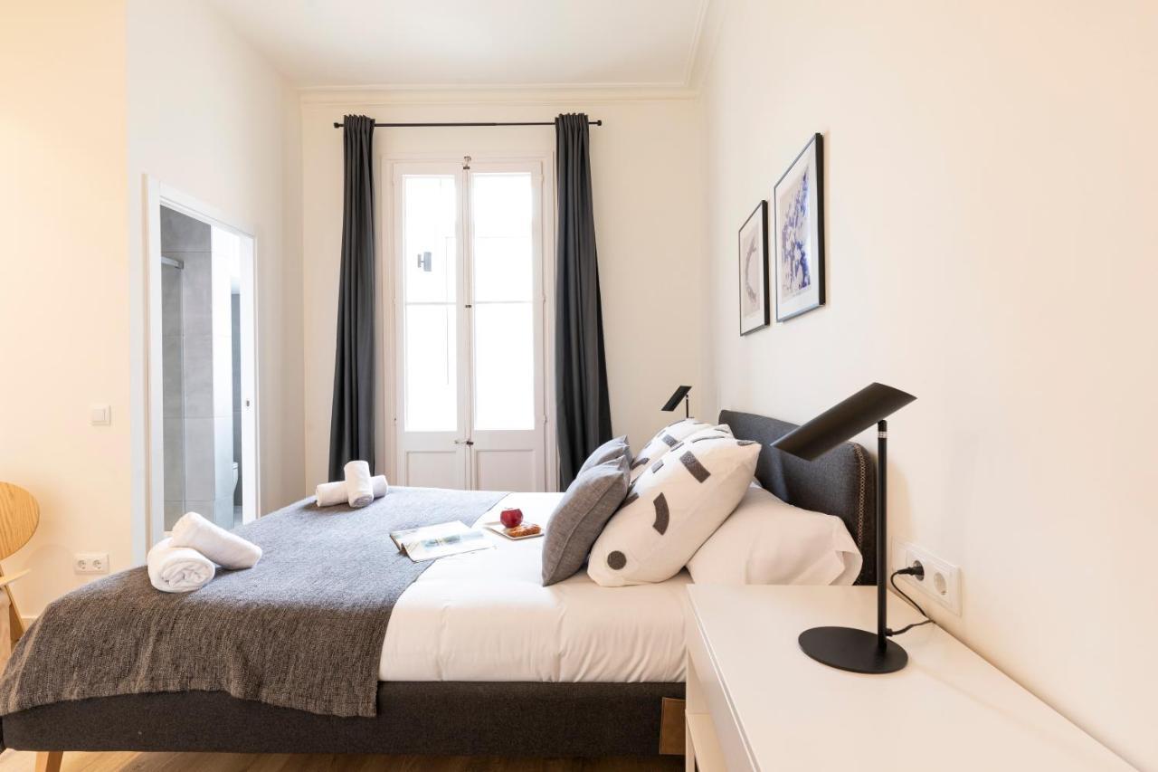Ab Centric Universitat Apartment *