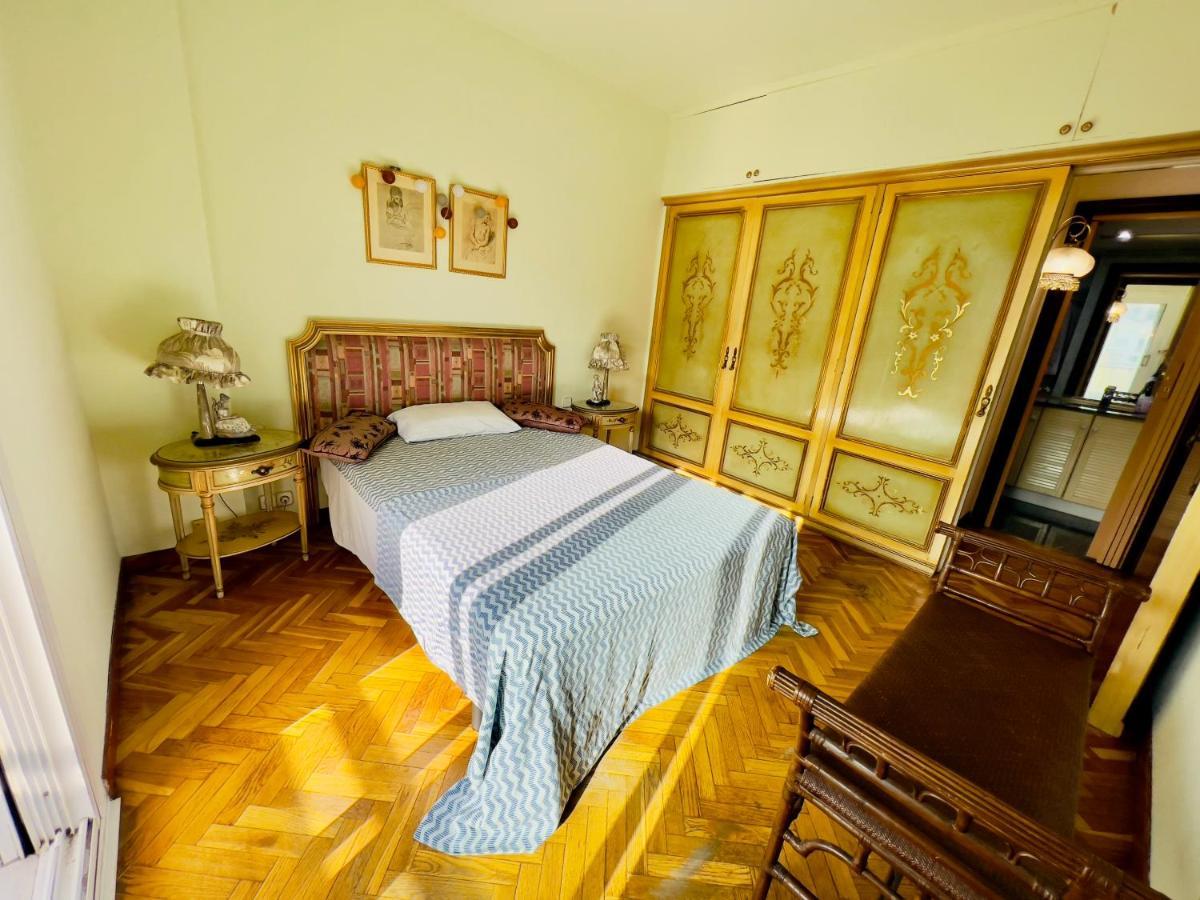 Habitación en casa particular Your Second In With Private And Private Bathroom Close To Montjuic, Pl Espana, La Rambla, Ferry Port
