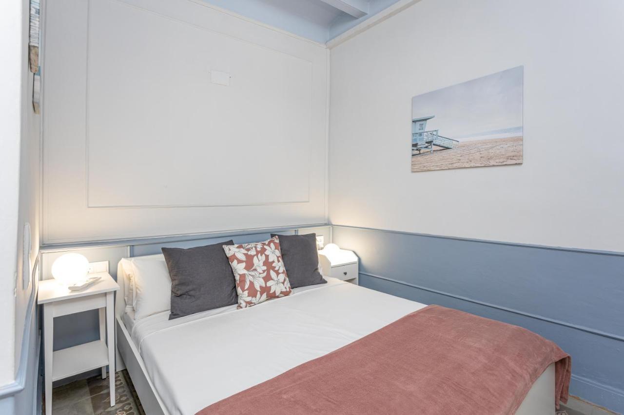 Luxurious-historical With Terrace Apartment *