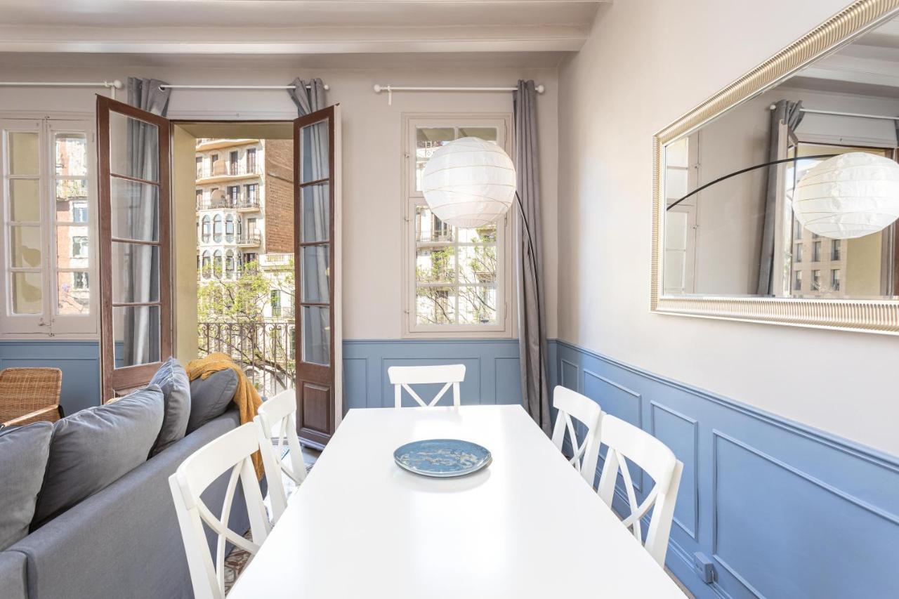 Luxurious-historical With Terrace Apartment Barcelona