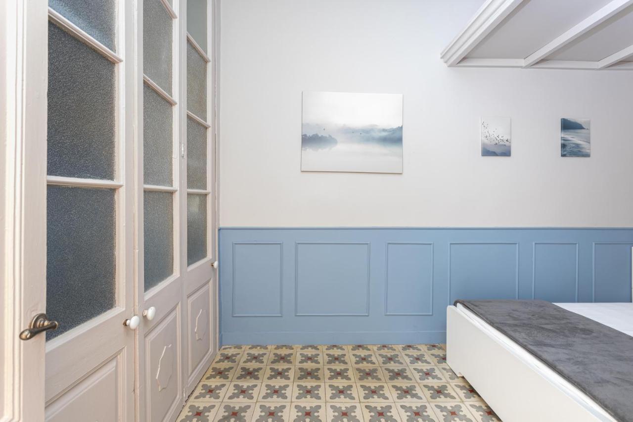 Luxurious-historical With Terrace Apartment *