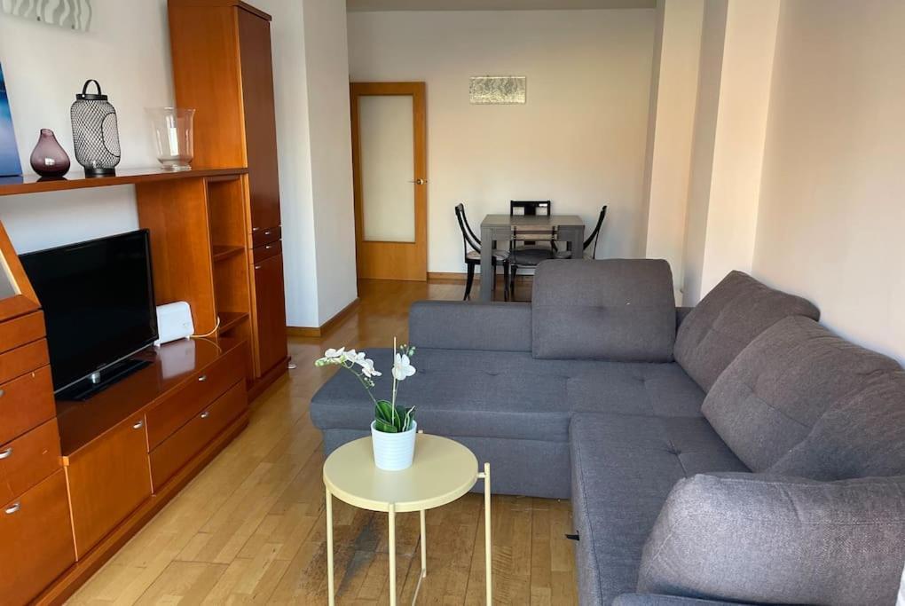 New! Amazing 2 Bedroom In Rambla Del Poblenou Apartment