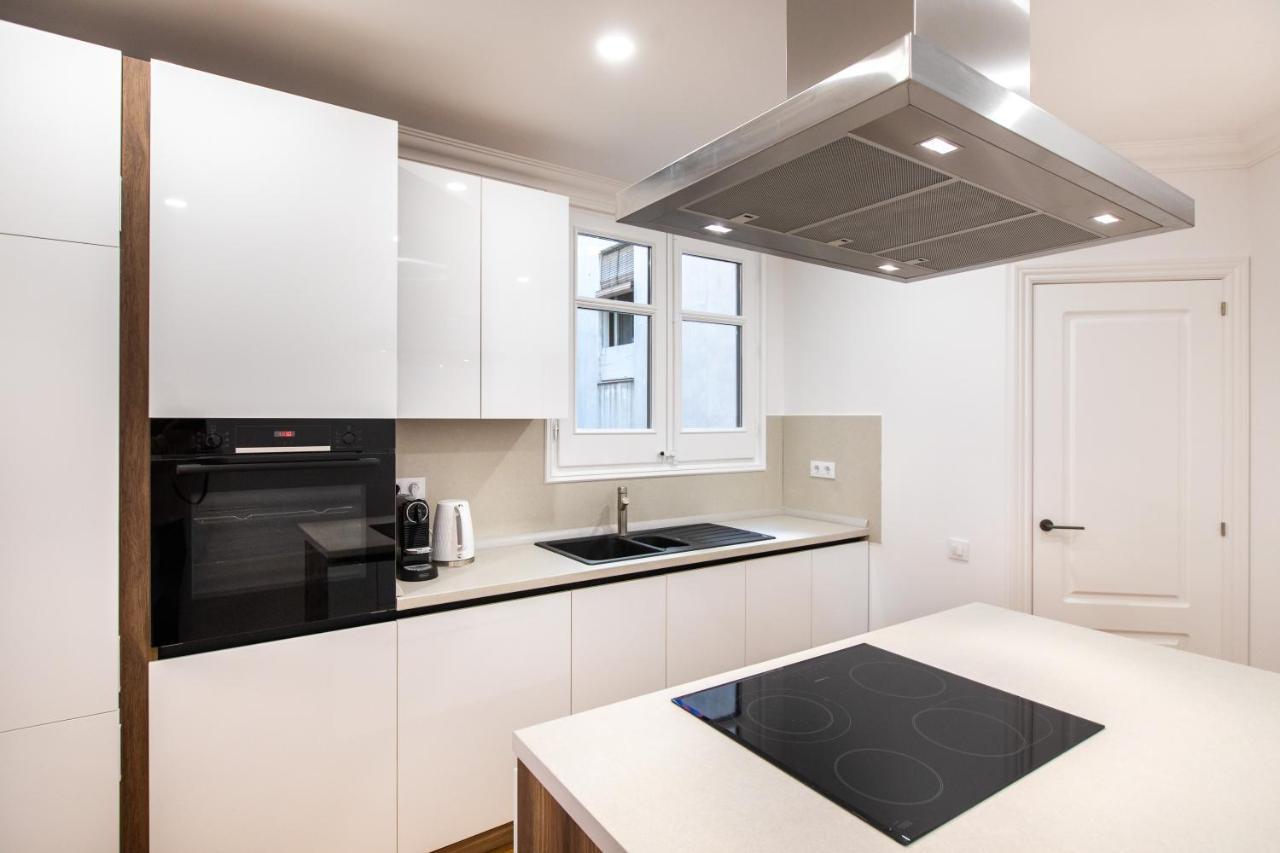 Majestic 4br/4bath In Sagrada Familia Area Appartement