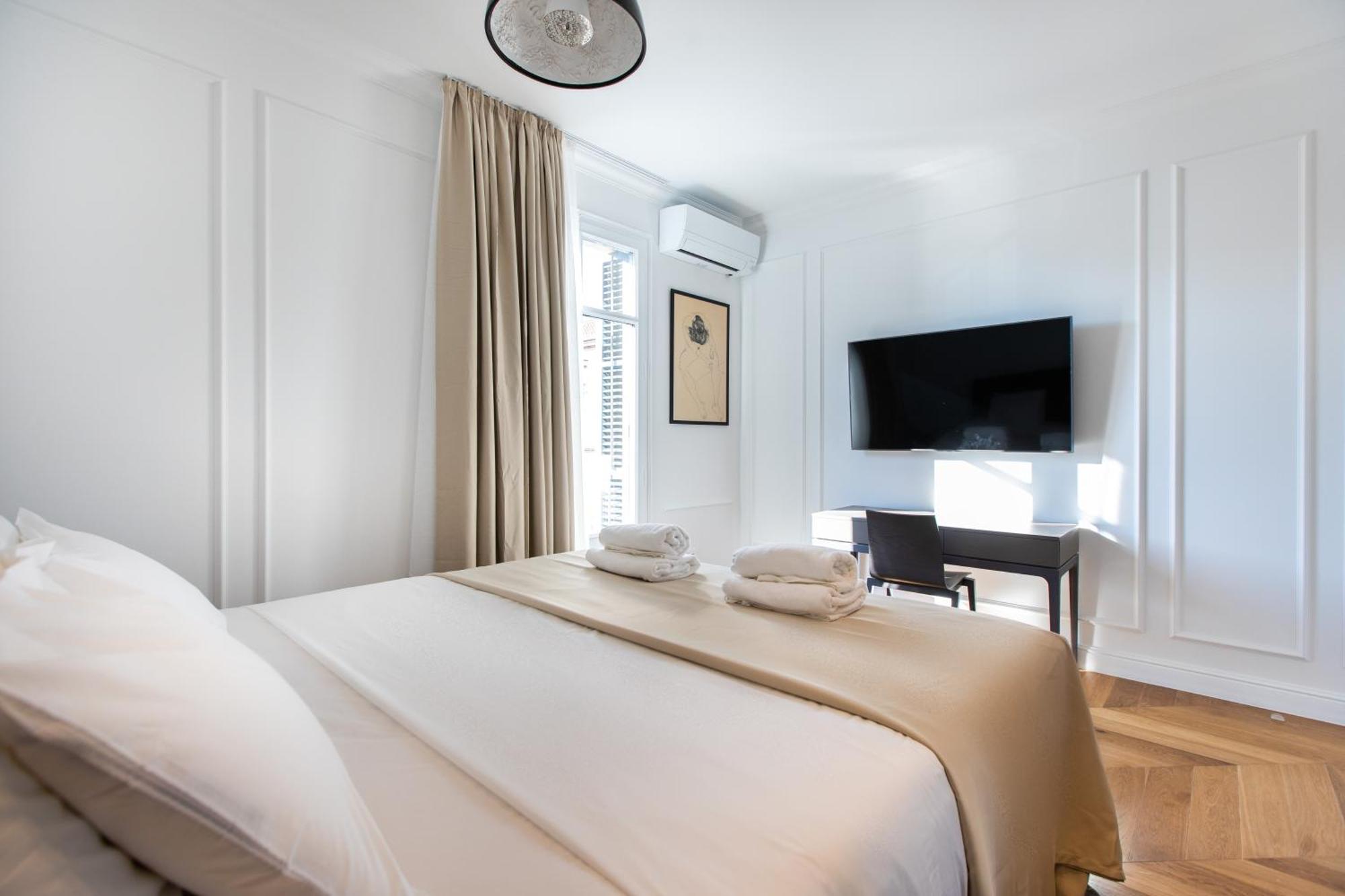 Majestic 4br/4bath In Sagrada Familia Area Barcelone