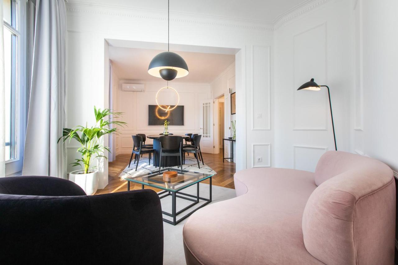 Majestic 4br/4bath In Sagrada Familia Area Appartement