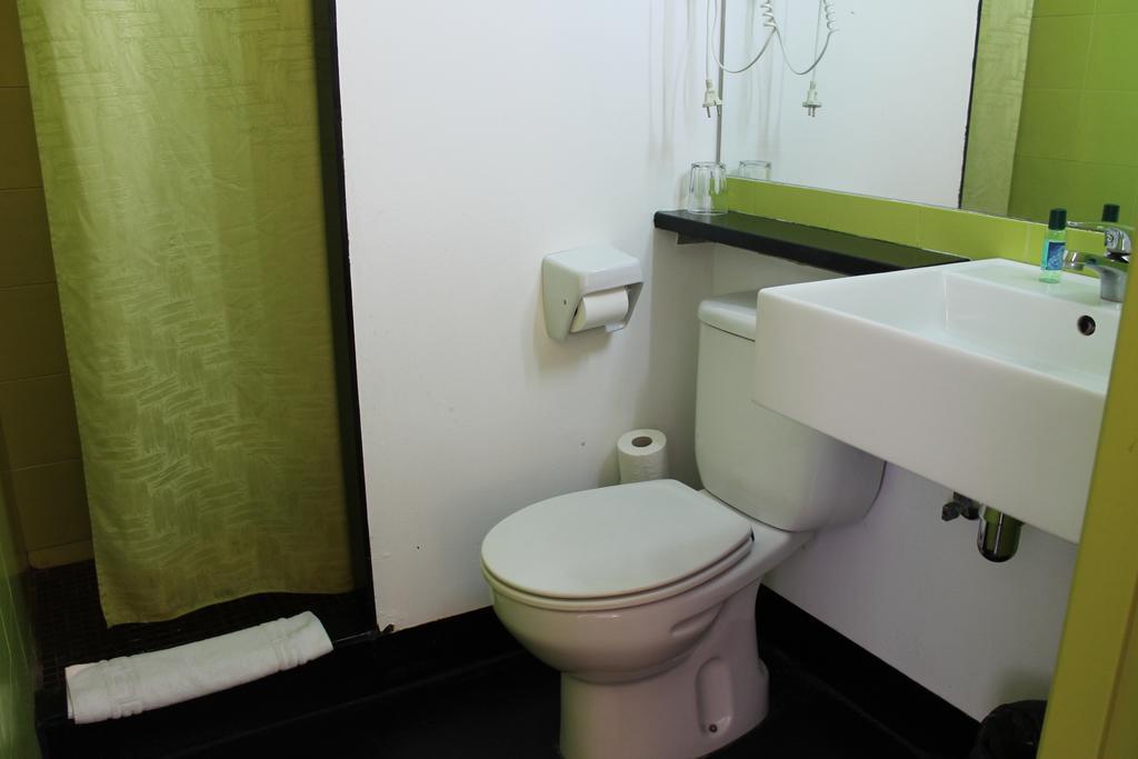 Raval Botella Private Hostel *