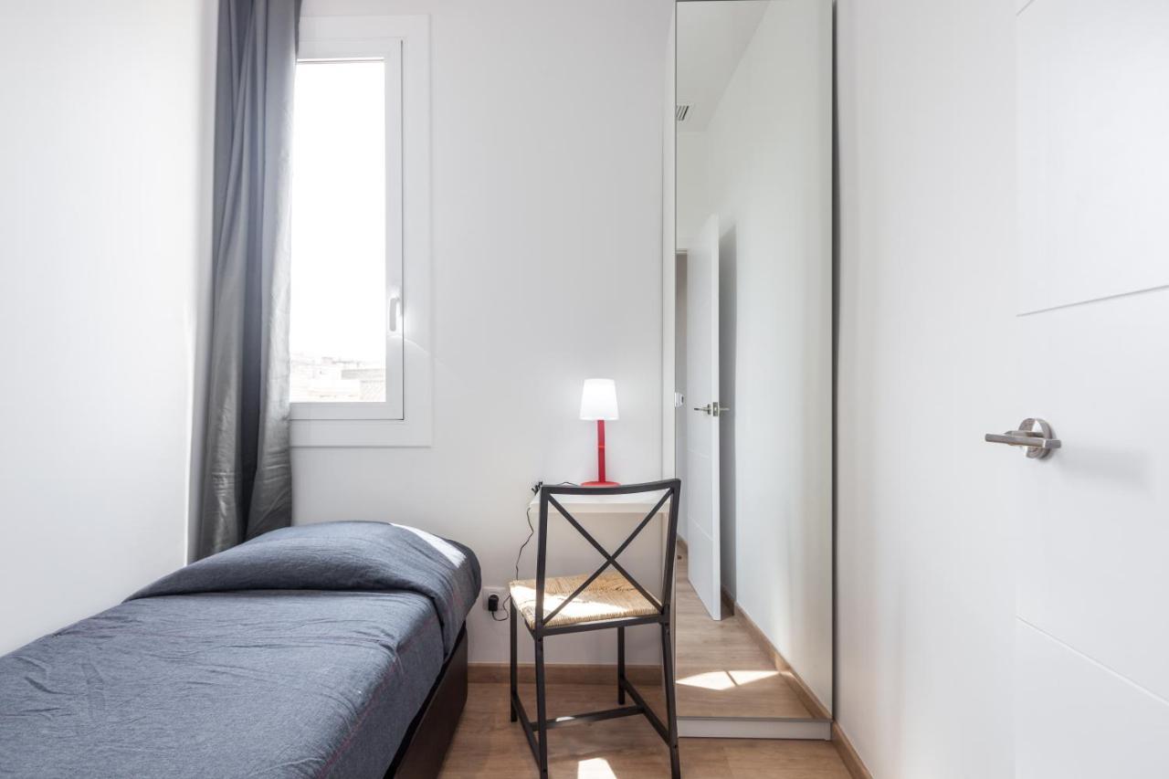 Apartment Bright With Balconies 34 *