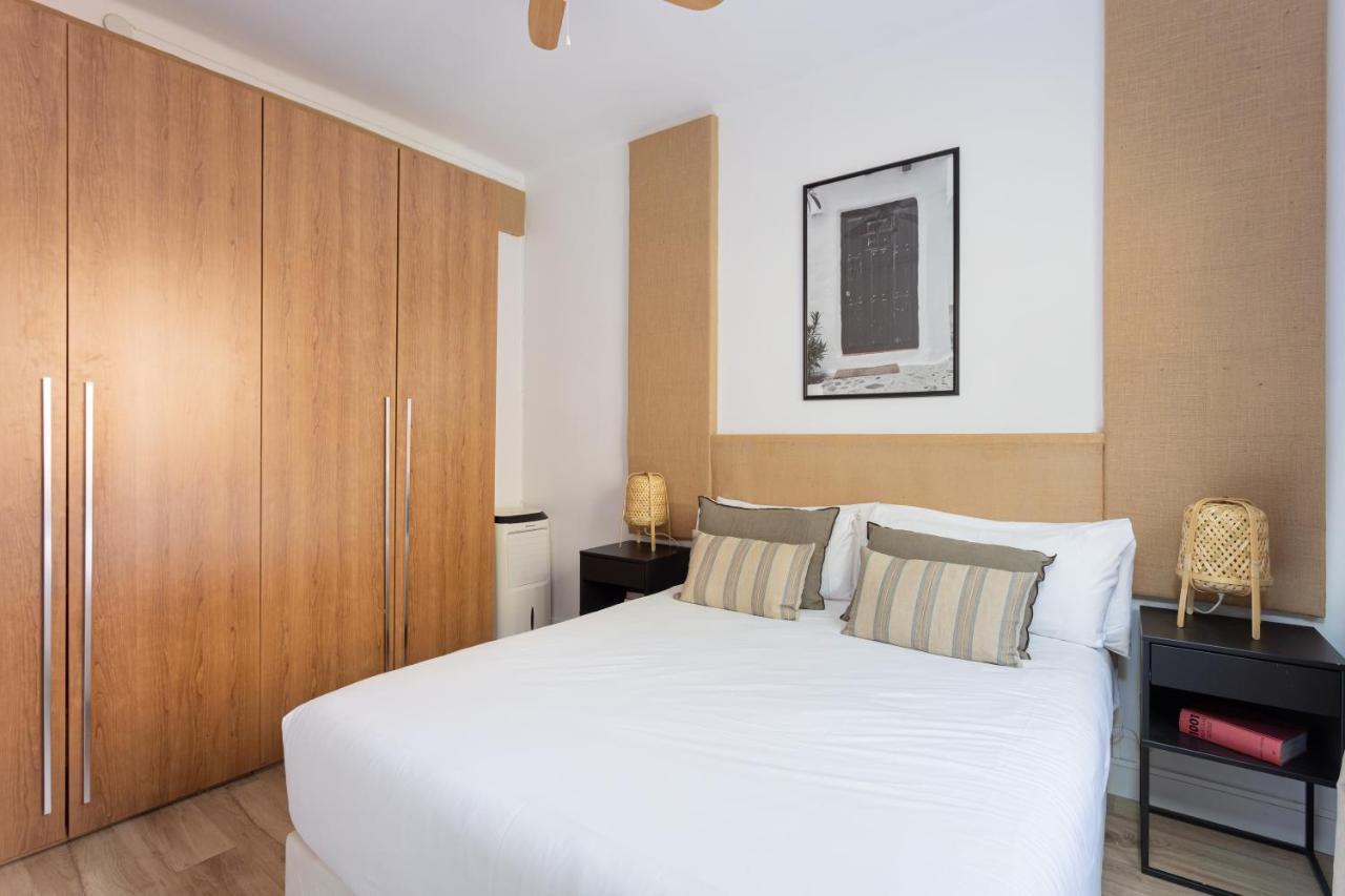 Apartment Stylish 3 Bedroom Barcelona