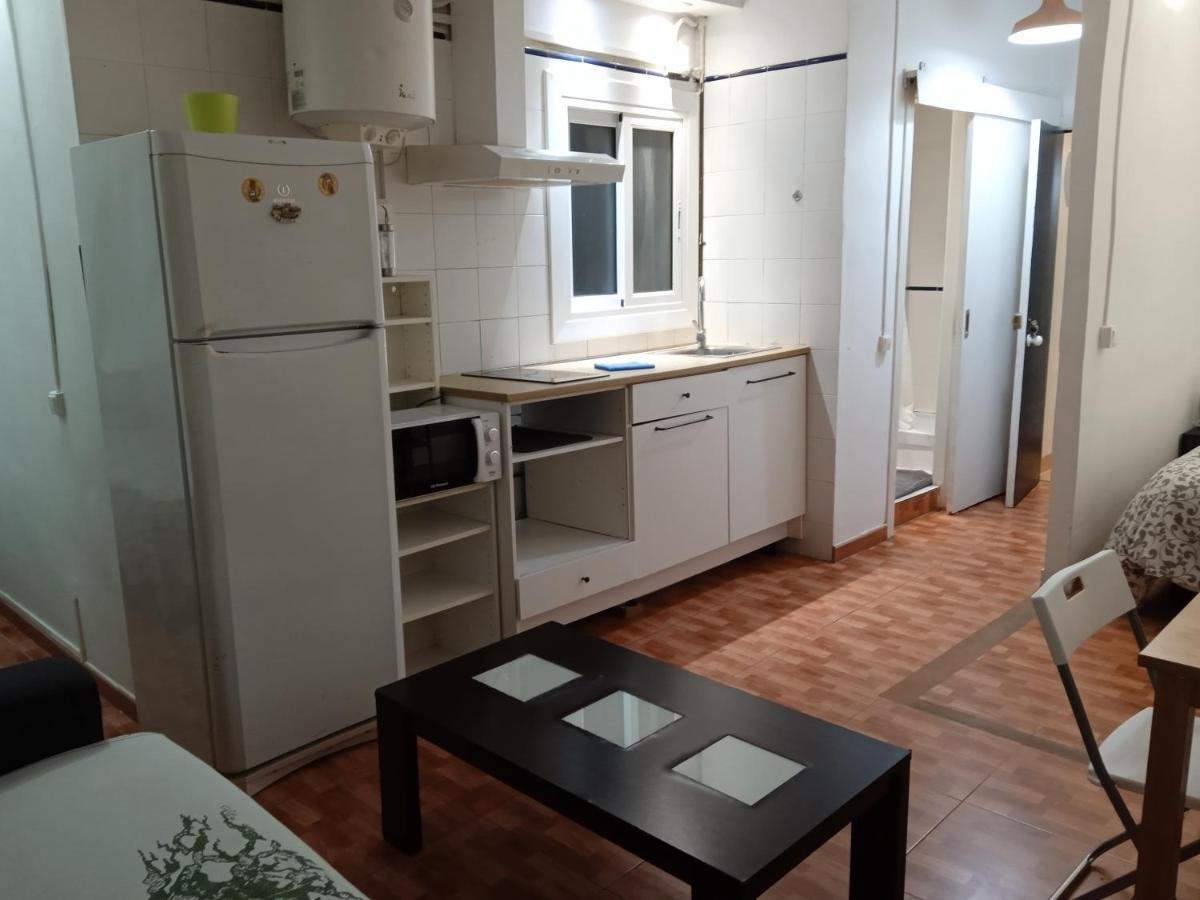 026l Poblasec Atic Izquierda Apartment Barcelona