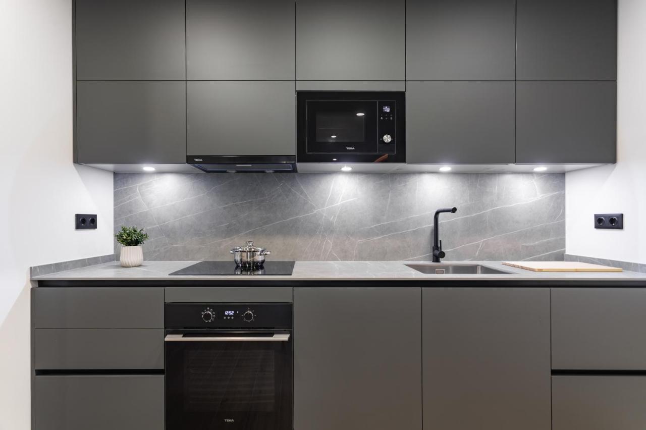 Apartsnoubcn Equador Les Corts * Barcelona