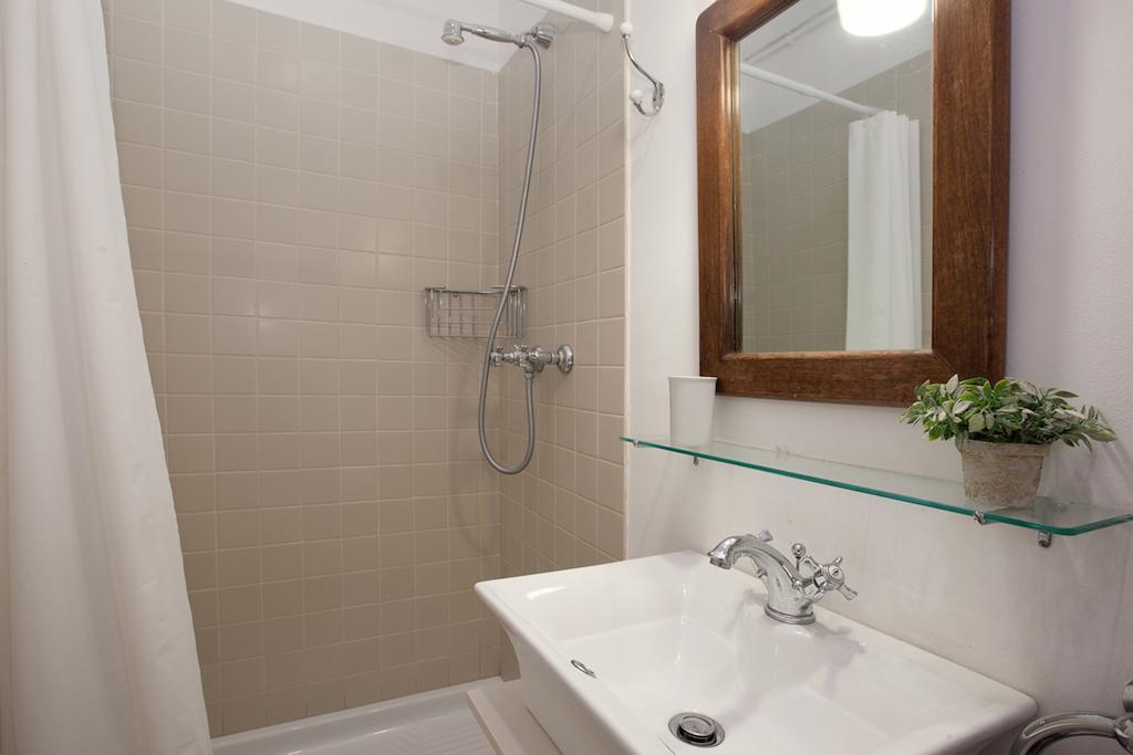 Apartment Letsgo Camp Nou Apartment Barcelona