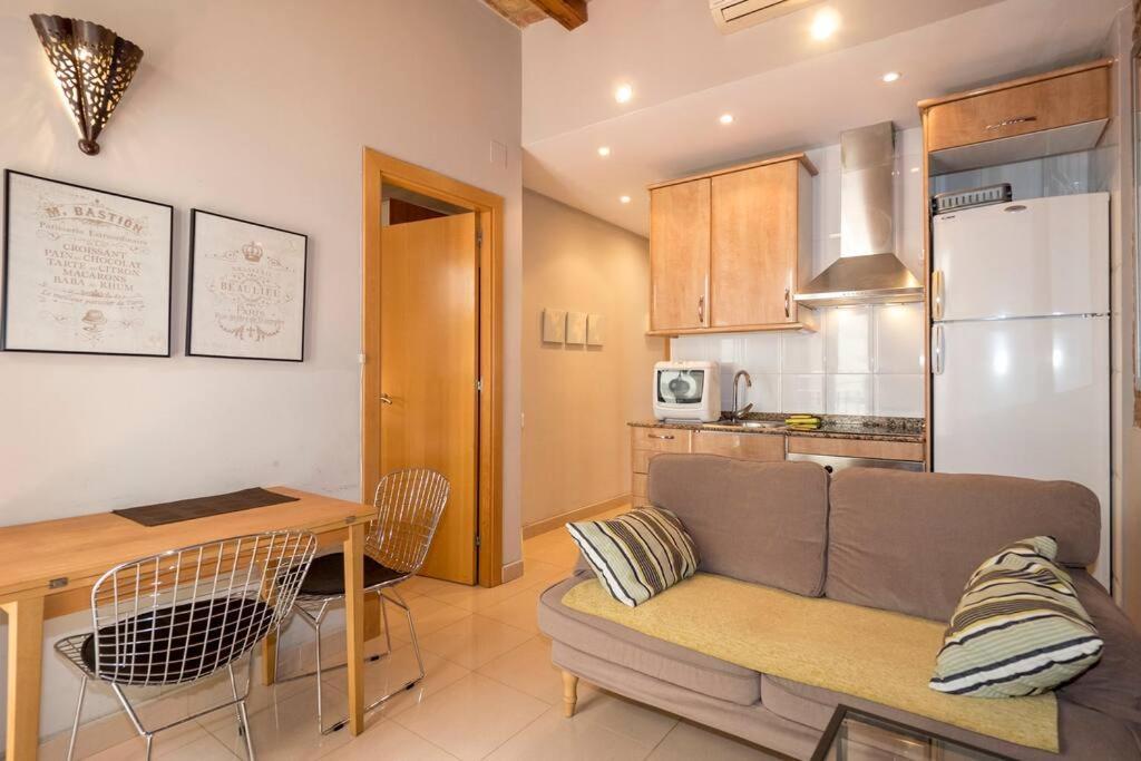 Apartment Bebarceloner Gracia Apartments- 1 Bedroom *