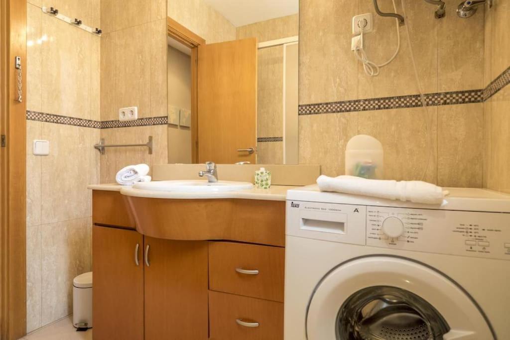 Bebarceloner Gracia Apartments- 1 Bedroom Apartment *
