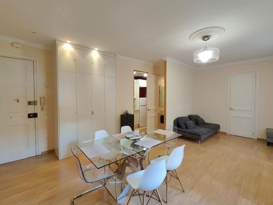 Elegant Rambla Badal Appartement *