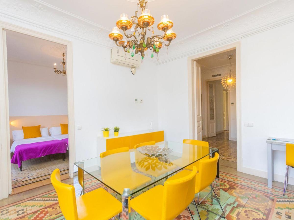 Apartment Eix-Dret-Roger De Lluria-Valencia By Interhome Apartment