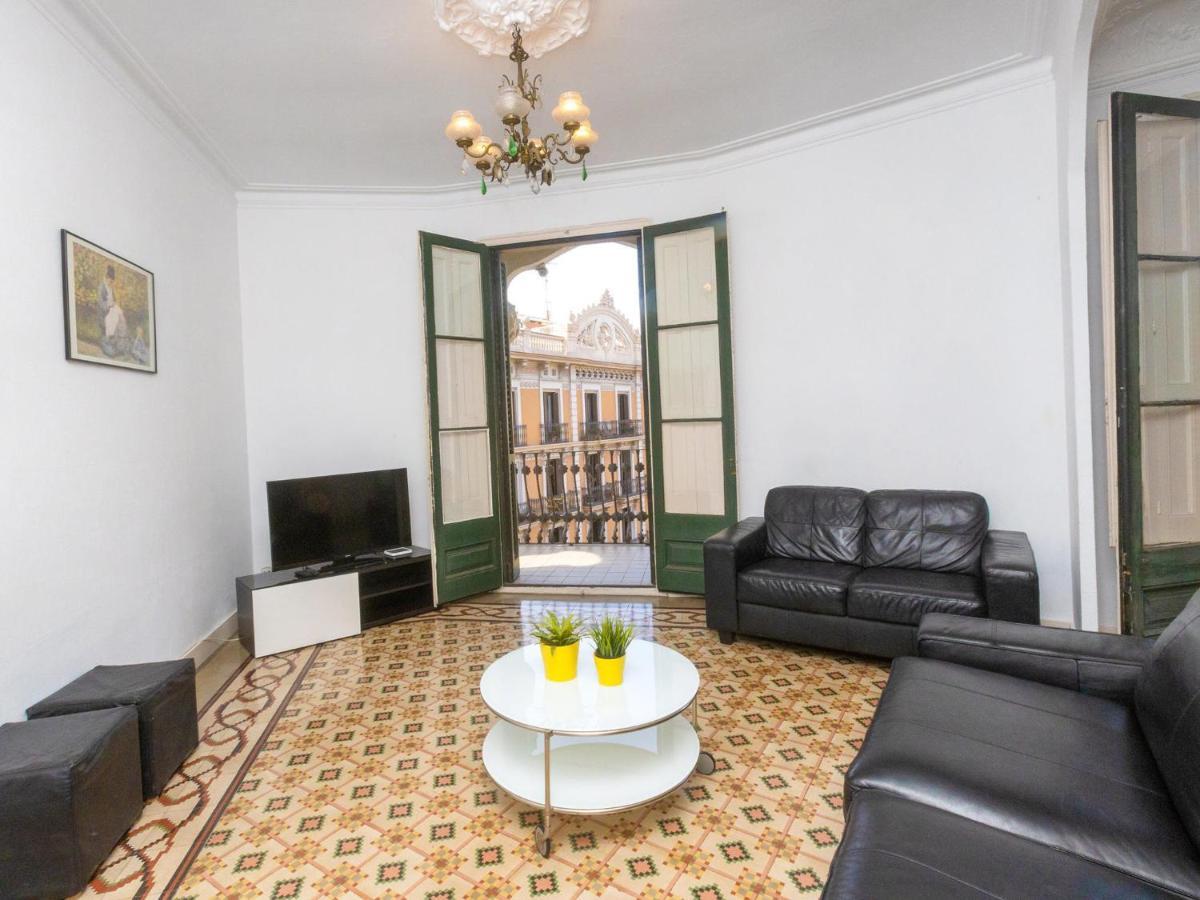 Apartment Apartment Eix-Dret-Roger De Lluria-Valencia By Interhome