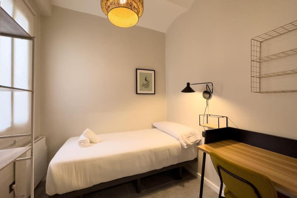 Appartement Bebarceloner Sants - 2 Bedrooms *