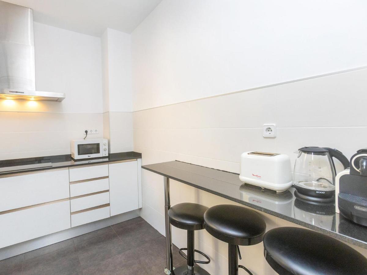 Apartment Eix-Dret-Roger De Lluria-Valencia By Interhome Apartment