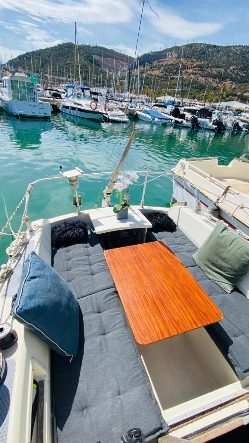 Boat View Botel Barcelona