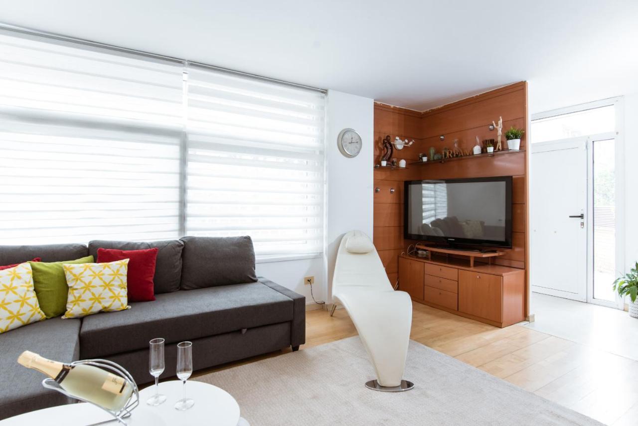 Two Bedroom Townhouse Within 10min Walk From Beach Appartement *