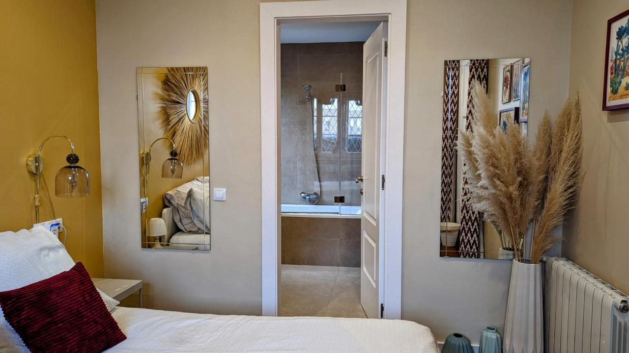 Luxe tent Unique Premium With Sunset Terrace In Born Neighborhood *