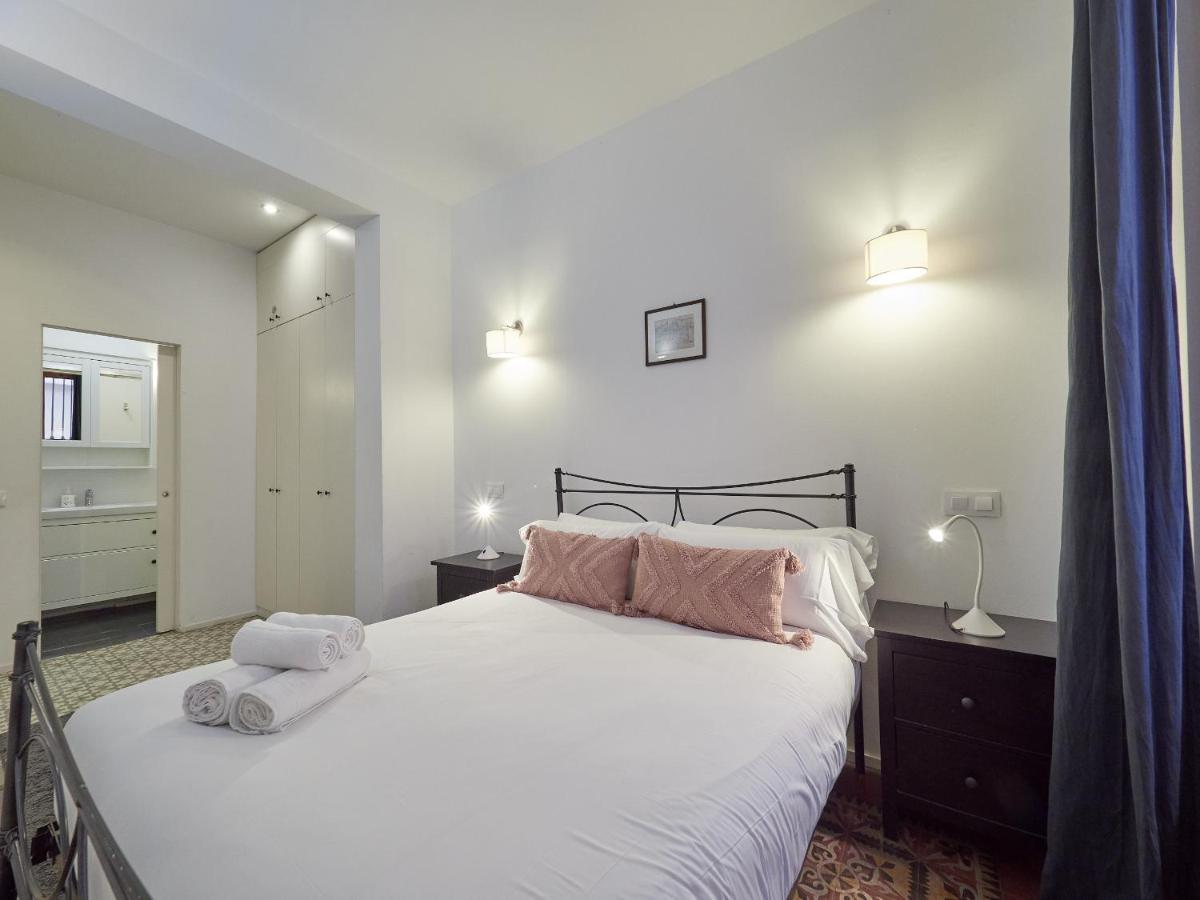 Alessandra Ramblas Apartment