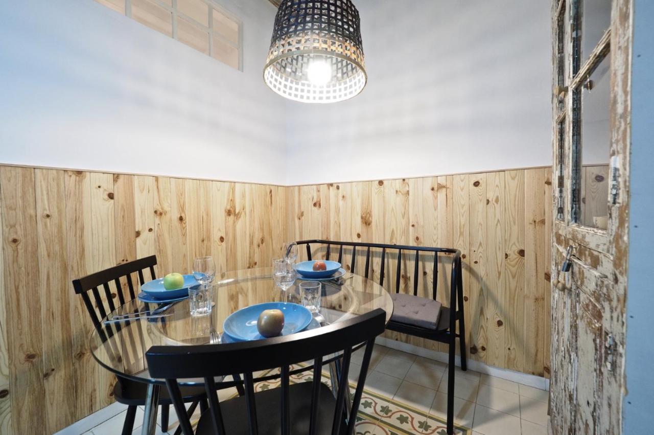 Almodovar Apartment *