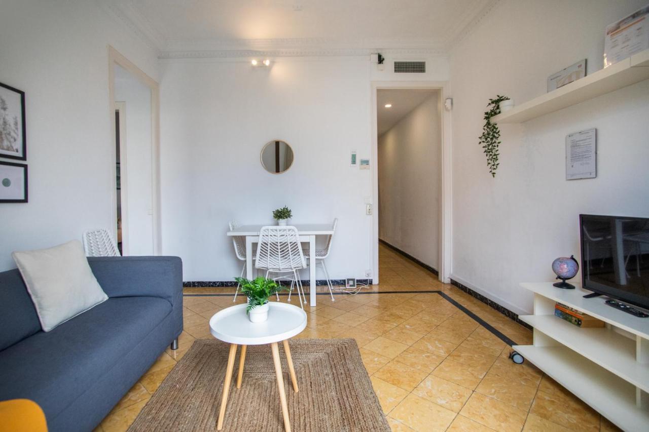 31Par1110 - Mediterranean Style Apartment *