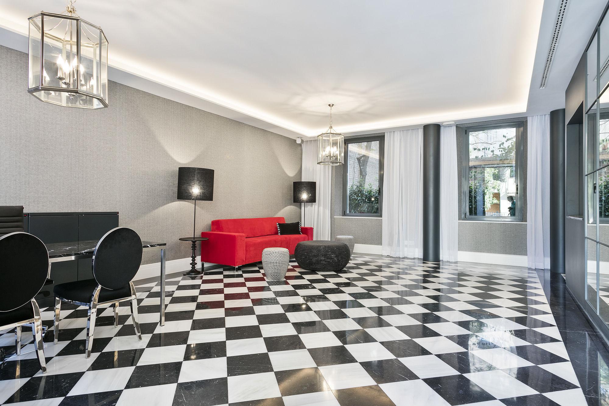 Aparthotel Murmuri Mercader 4*