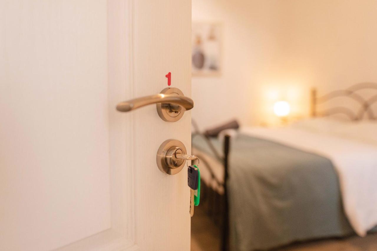 Apartment Carrer De Joan Barcelona
